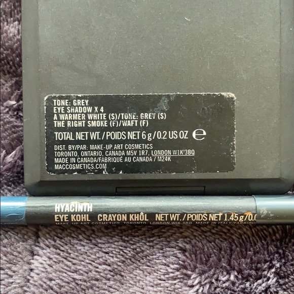 MAC Cosmetics Discontinued Quad Eyeshadow Set - Picture 2 of 4